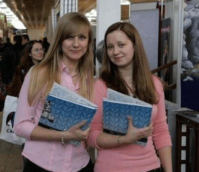 美女裸体十八禁免费网站:15-18-30-34-36-40J:10,关于网络内容与道德规范的探讨 —— 以美女裸体十八禁免费网站为例 美女裸体十八禁免费网站:15-18-30-34-36-40J:10,关于网络内容与道德规范的探讨 —— 以美女裸体十八禁免费网站为例