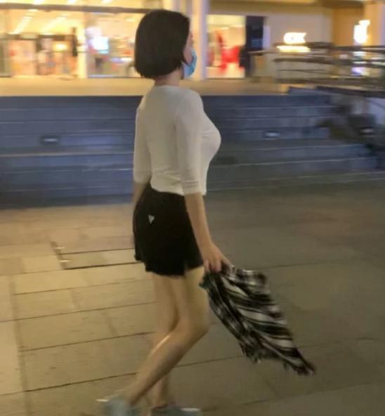 老少配老妇老熟女中文普通话:09-15-27-44-47-48L:29,老少配与老妇老熟女的独特魅力,中文普通话下的情感交织 老少配老妇老熟女中文普通话:09-15-27-44-47-48L:29,老少配与老妇老熟女的独特魅力,中文普通话下的情感交织