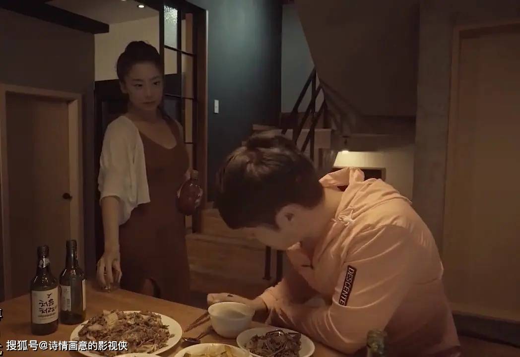 精品人妻无码区在线视频:04-22-25-28-38-39Y:37,关于精品人妻在线视频的探讨及相关伦理道德的思考 精品人妻无码区在线视频:04-22-25-28-38-39Y:37,关于精品人妻在线视频的探讨及相关伦理道德的思考