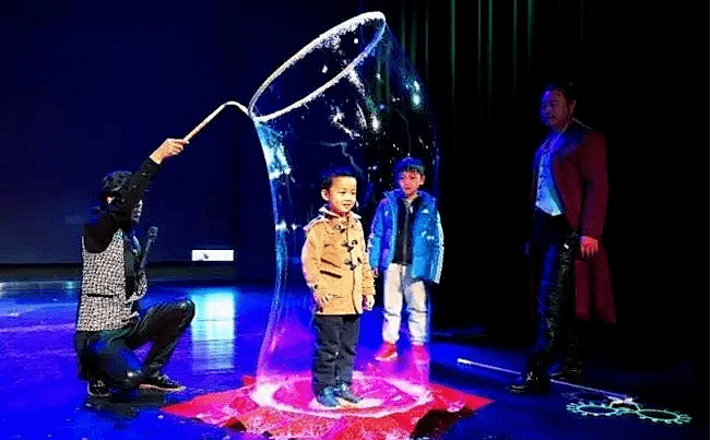 亚洲AV无限在线观看:06-23-29-39-40-47J：14,探索亚洲AV文化，在线观看的魅力与影响