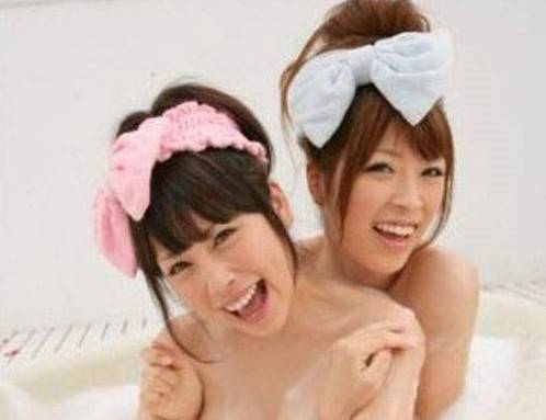 免费看AV在线网站网址:01-10-14-30-37-41M：49,探索在线娱乐，免费观看AV内容的网站网址及其相关话题讨论