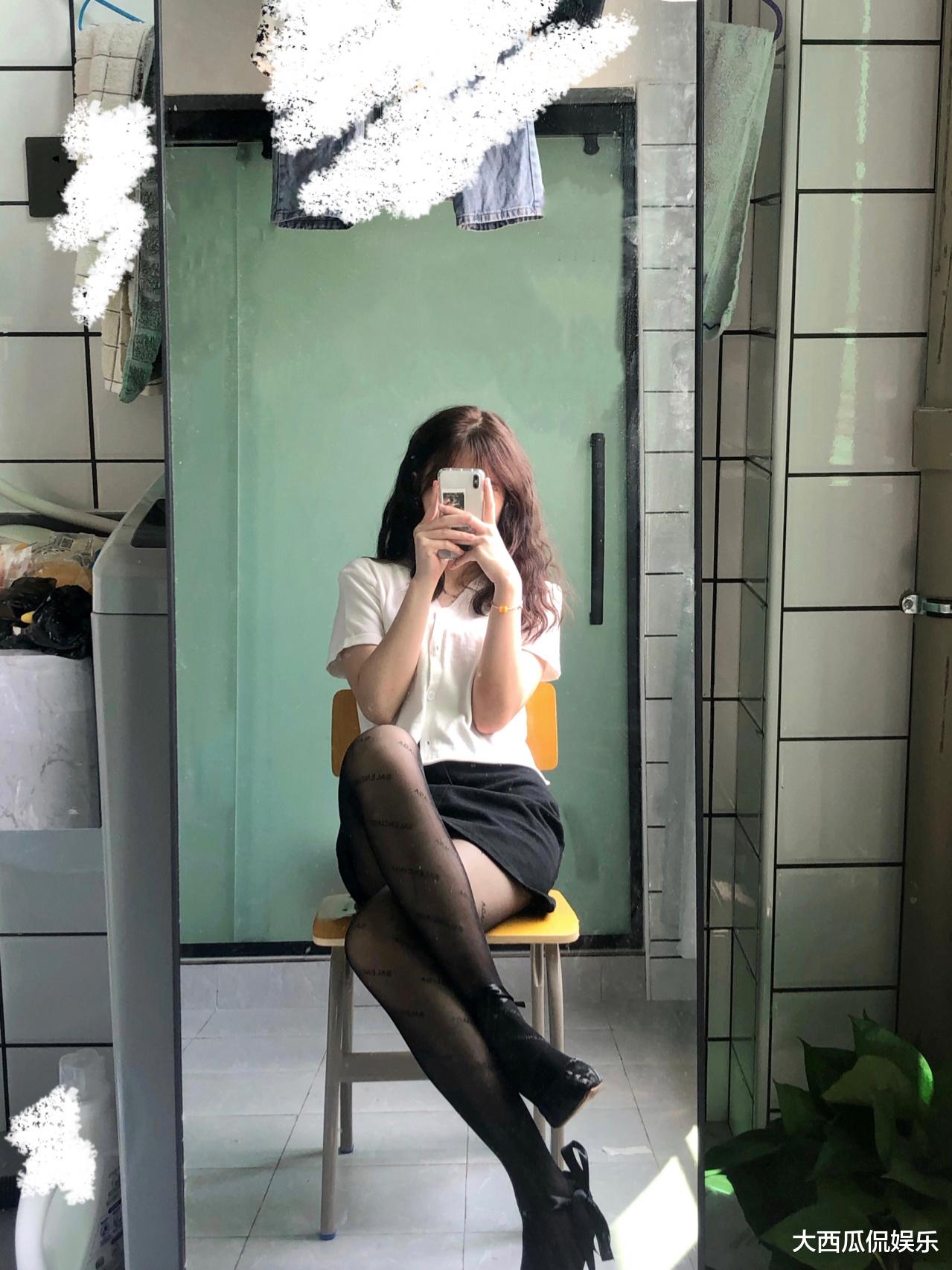 制服丝袜自拍另类第1页:01-04-05-11-26-31D：09,探索另类自拍艺术，制服与丝袜的魅力瞬间