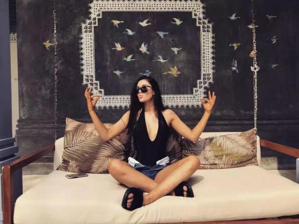 人妻中文无码就熟专区:02-10-22-24-45-48P：02,探索人妻中文无码专区，深度解析一种文化现象的挑战与机遇