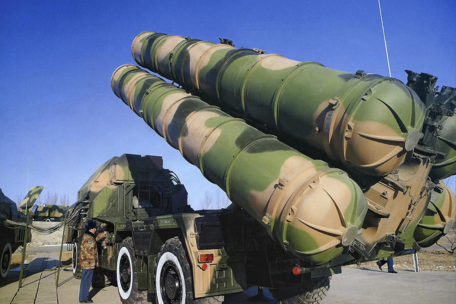 亚洲精品国偷自产在线:06-13-25-34-44-46F：35,探索亚洲精品国，在线自产产业的深度洞察（关键词，在线自产、亚洲精品国、特定日期与数字）