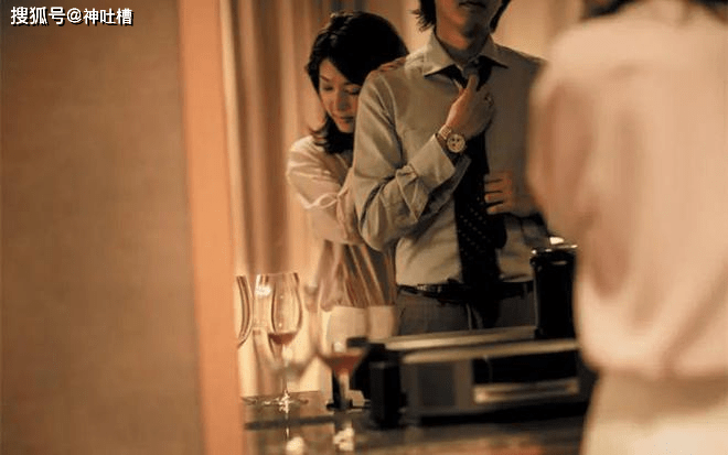 少妇厨房愉情理伦片免费:06-29-37-44-47-49X：46,探索家庭和谐之美，少妇厨房的愉悦与情感伦理