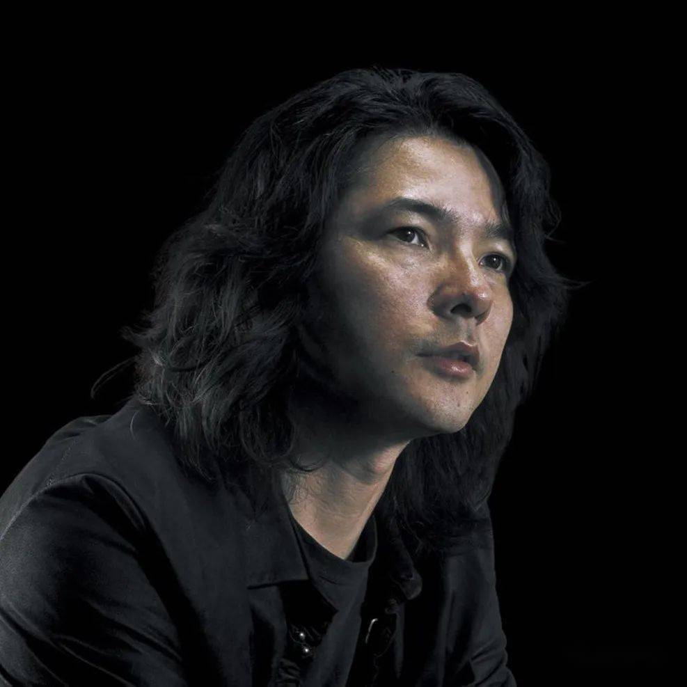 亚洲精品人成无码中文毛片:04-06-08-14-33-42Q：13,色情内容是不合法的，违反我国相关的法律法规。我们应该遵守法律和道德准则，远离色情内容。如果有其他有益身心的娱乐需求，可以寻找一些正规的平台或文化活动，例如观看电影、参加体育运动、学习烹饪等。这些活动不仅能够丰富生活，还能够提升个人技能和促进身心健康。同时，我们也应该保持对互联网信息的辨别能力，避免受到不良信息的影响。